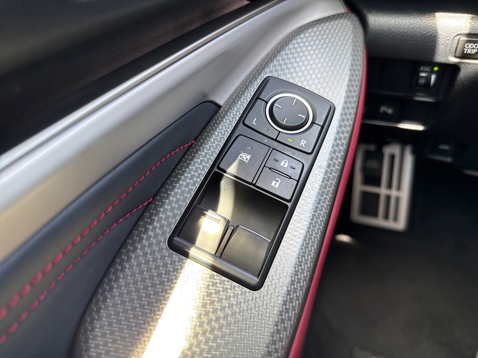 Used 2017 Lexus RC 200t F Sport RWD image 22