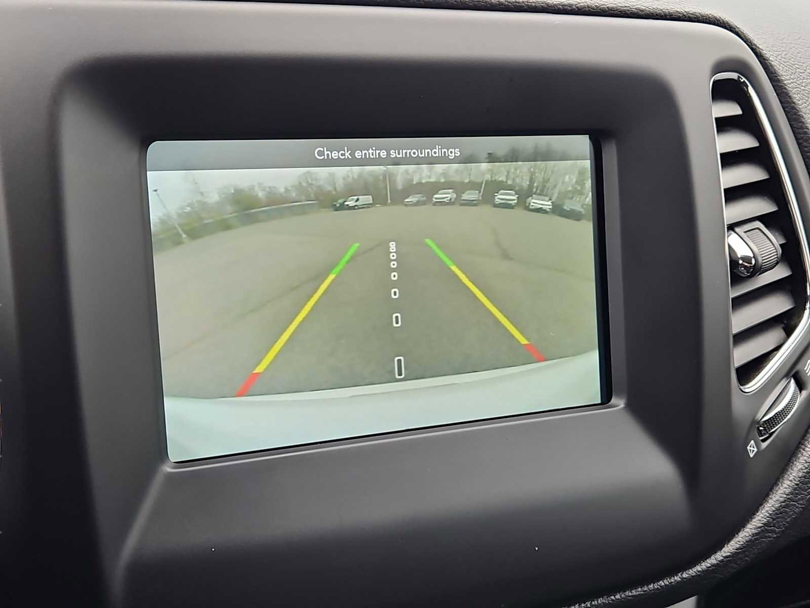 Used 2019 Jeep Compass Latitude AWD/4WD image 15