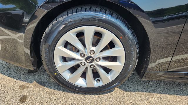 Used 2018 Kia Optima S w/ Panoramic Sunroof Package FWD image 10