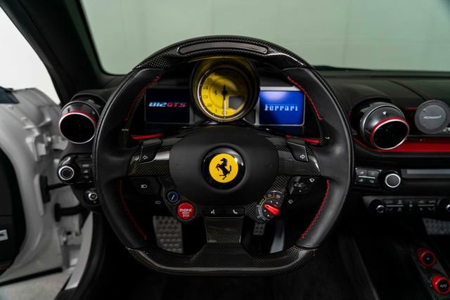 Used 2022 Ferrari 812 GTS RWD image 17