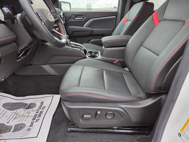 Used 2024 Chevrolet Colorado Z71 w/ Z71 Convenience Package 2 image 16