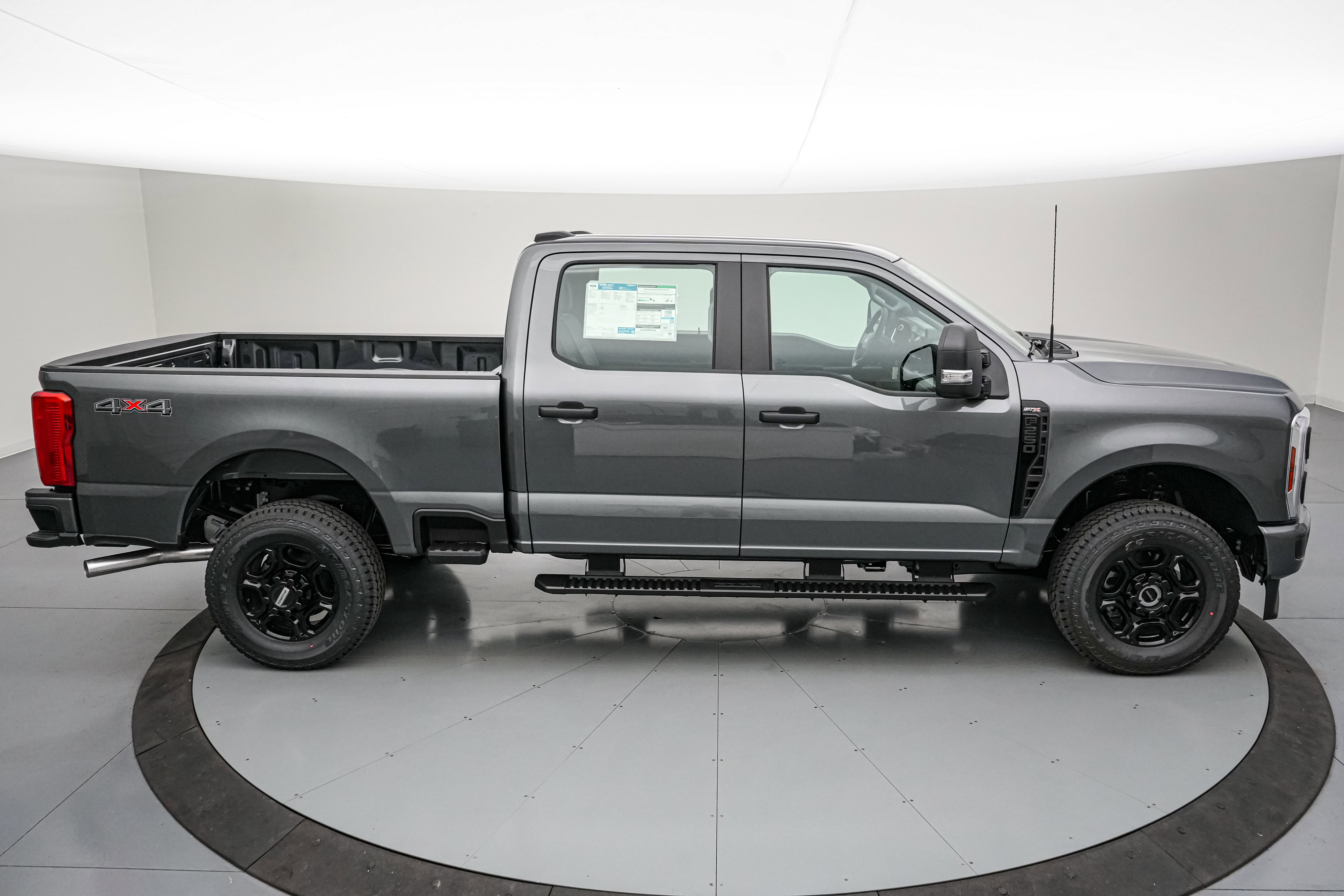 New 2026 Ford F250 XL AWD/4WD image 3