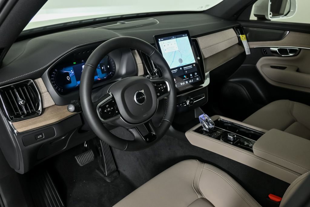 Certified 2026 Volvo XC90 B6 Plus w/ Protection Package Premier image 6