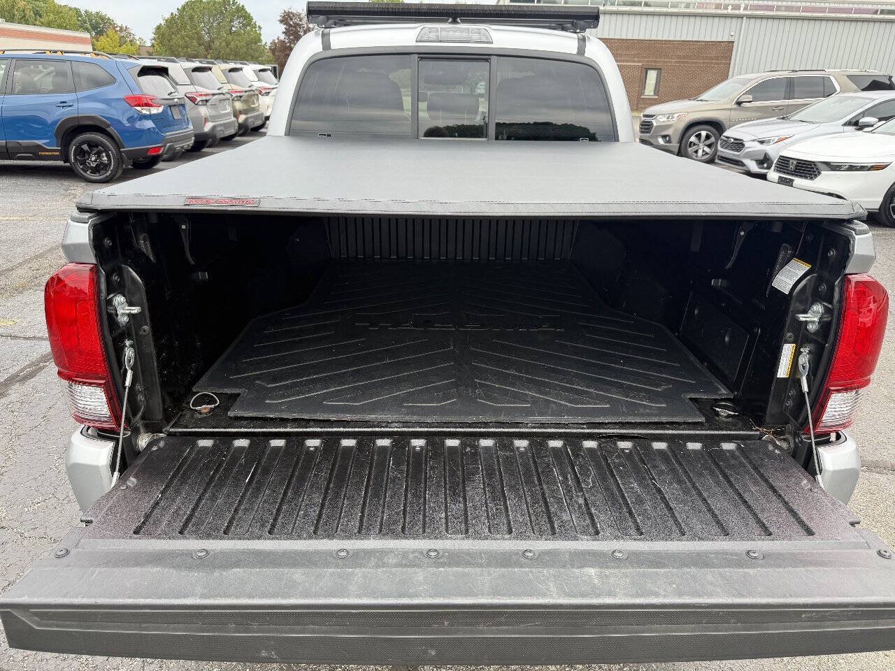 Used 2023 Toyota Tacoma SR AWD/4WD image 21