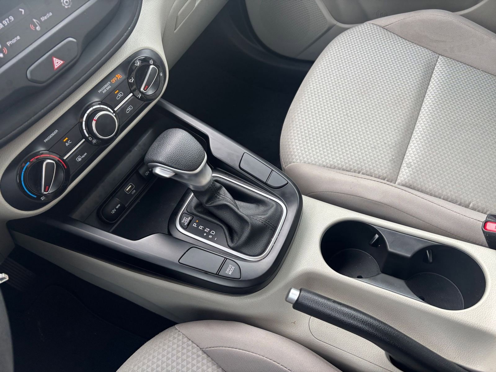 Used 2025 Kia Soul LX w/ LX Technology Package image 38