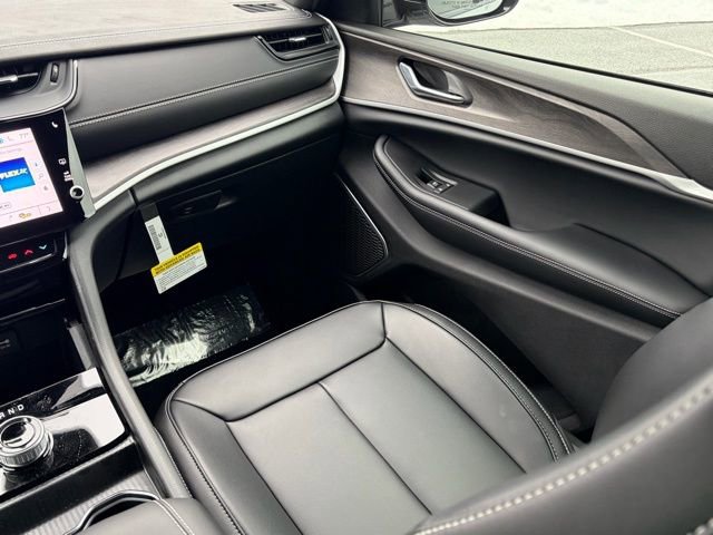 New 2026 Jeep Grand Cherokee Limited image 37