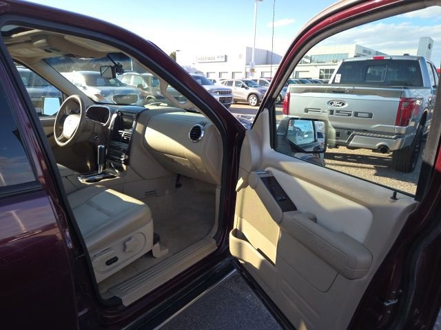 Used 2008 Ford Explorer Limited image 29
