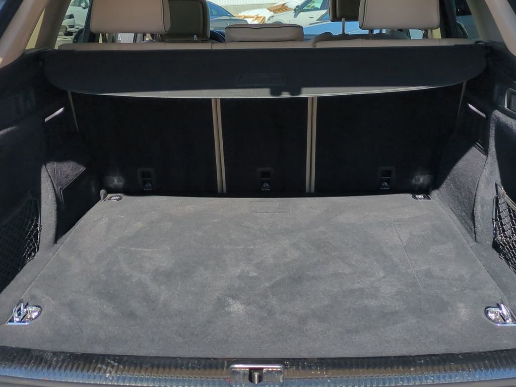 Used 2024 Audi Q5 e Premium Plus image 34