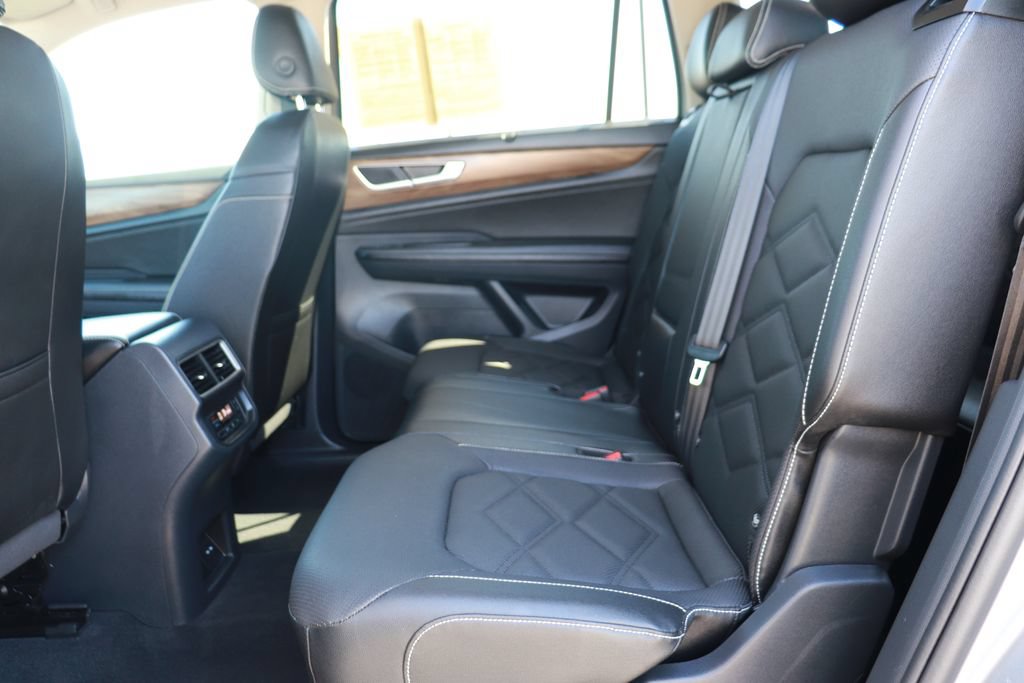 Used 2026 Volkswagen Atlas SE AWD/4WD image 13