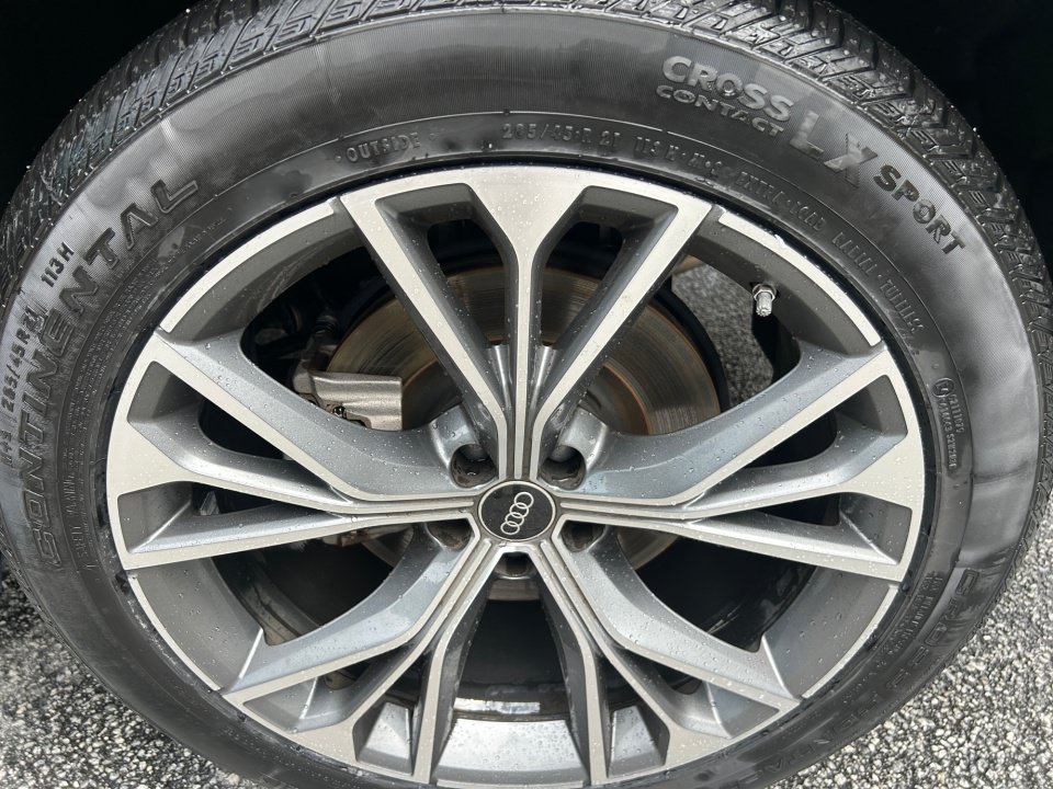 Used 2023 Audi Q8 Premium Plus AWD/4WD image 22