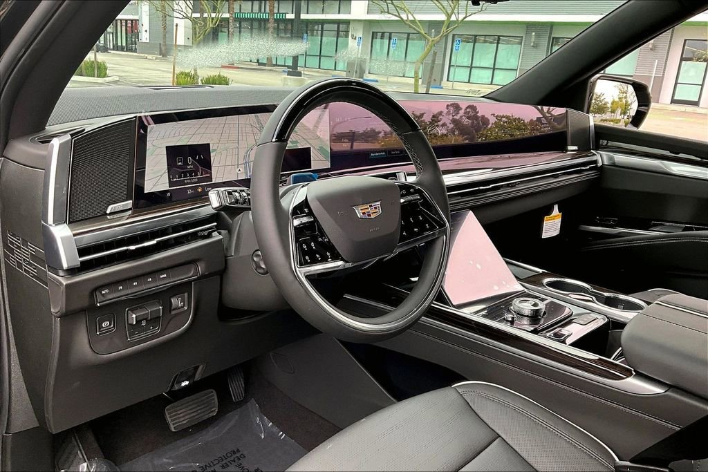 New 2026 Cadillac Escalade Luxury w/ LPO, Floor Liner Package AWD/4WD image 9