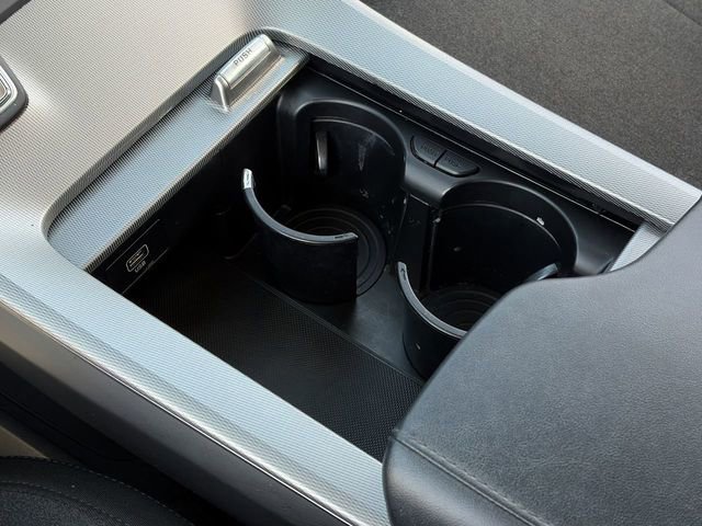 Used 2022 Hyundai Palisade SE image 32