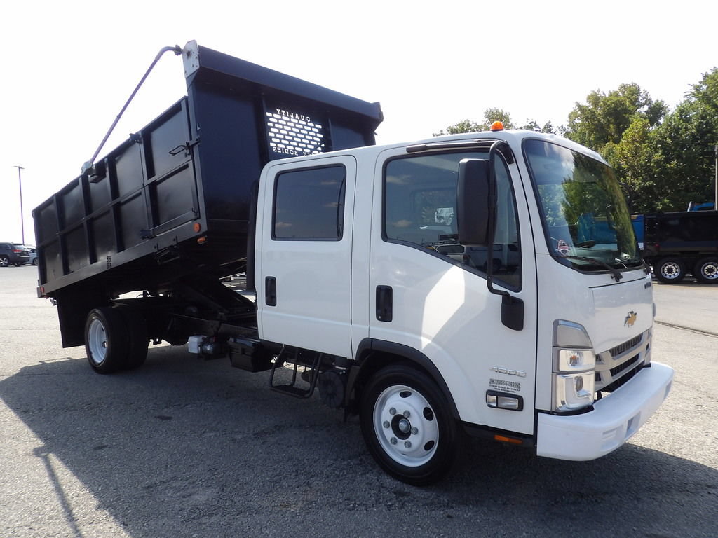 Used 2024 Chevrolet Low Cab Forward RWD image 10