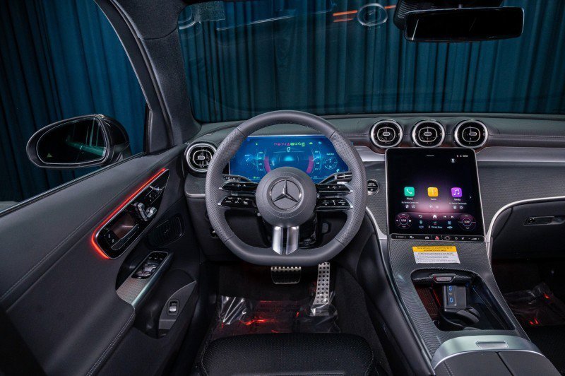 Certified 2026 Mercedes-Benz GLC 300 image 14