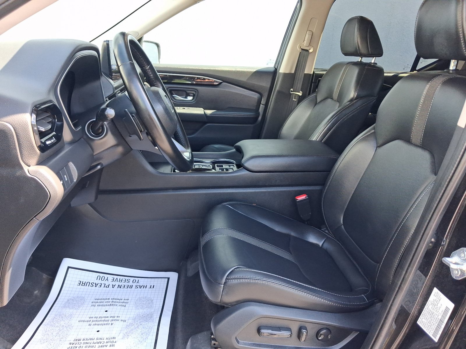 Used 2023 Honda Pilot Touring image 5