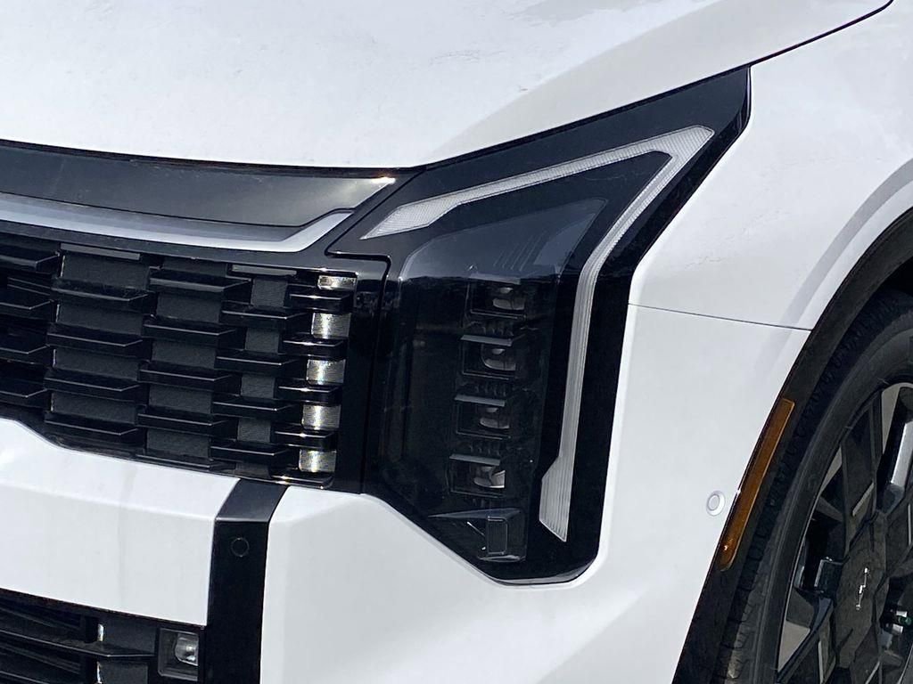 New 2026 Kia Sportage SX FWD image 35