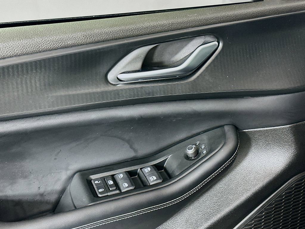 Certified 2024 Jeep Grand Cherokee Laredo w/ Luxury Tech Group I image 27