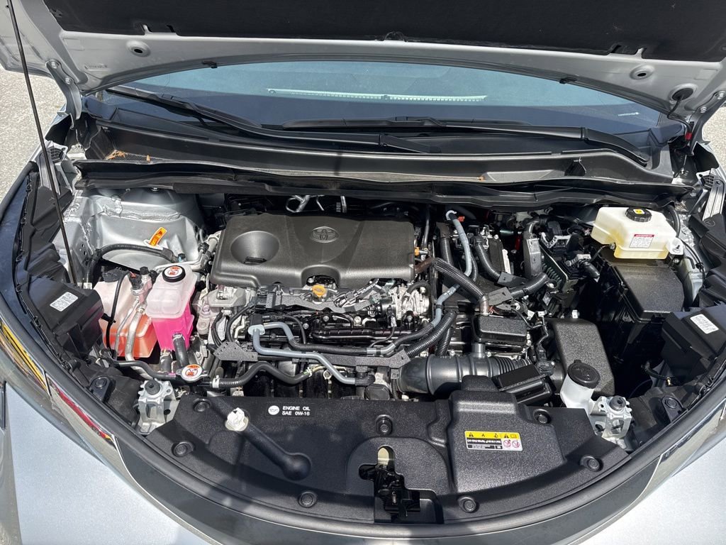 Used 2025 Toyota Sienna LE FWD image 31