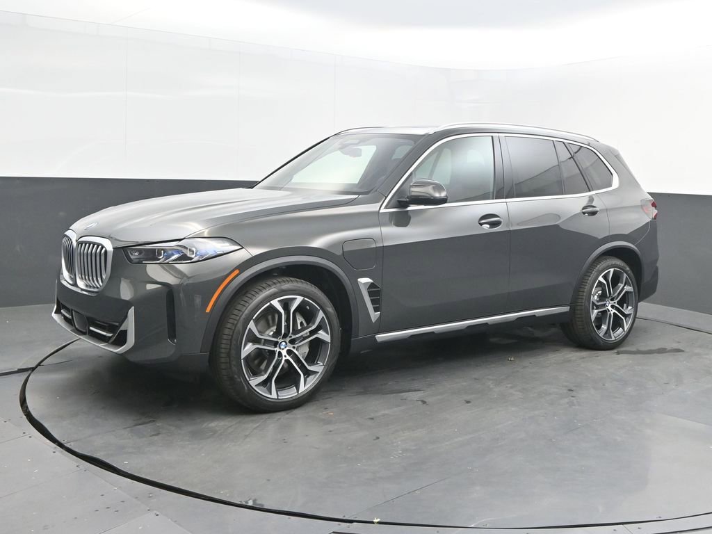 New 2026 BMW X5 xDrive50e AWD/4WD image 1