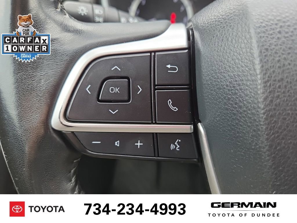 Used 2023 Toyota Highlander XLE image 19