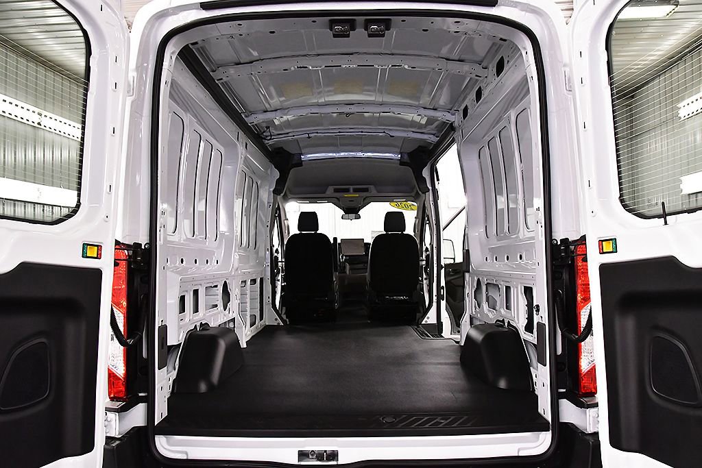 New 2026 Ford Transit 250 148 Medium Roof RWD image 27