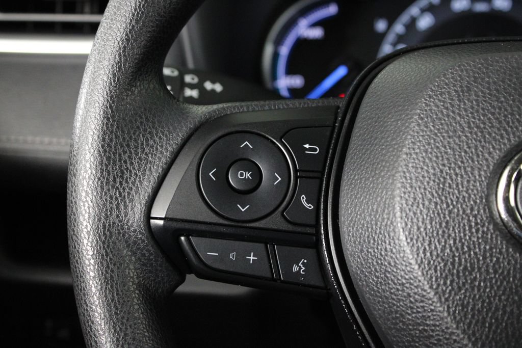 Used 2025 Toyota RAV4 LE AWD/4WD image 25