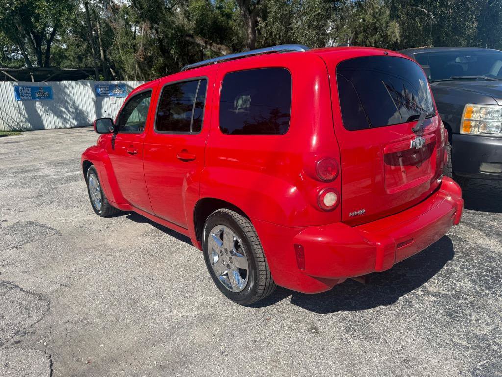 Used 2011 Chevrolet HHR LT FWD image 6