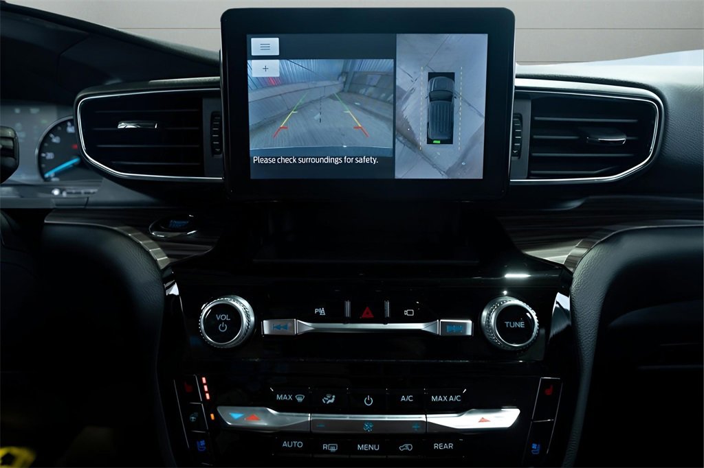 Used 2023 Ford Explorer Limited image 34