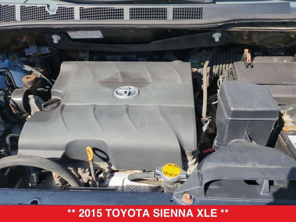 Used 2015 Toyota Sienna XLE w/ XLE Navigation Package image 41
