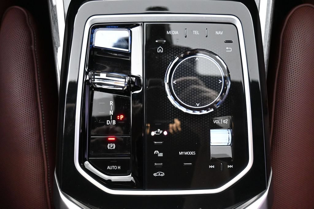 Used 2023 BMW i7 xDrive60 AWD/4WD image 20