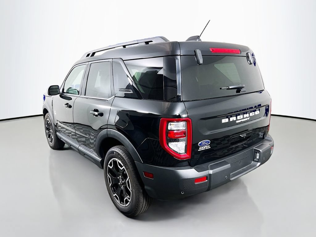 Used 2025 Ford Bronco Sport Outer Banks AWD/4WD image 7
