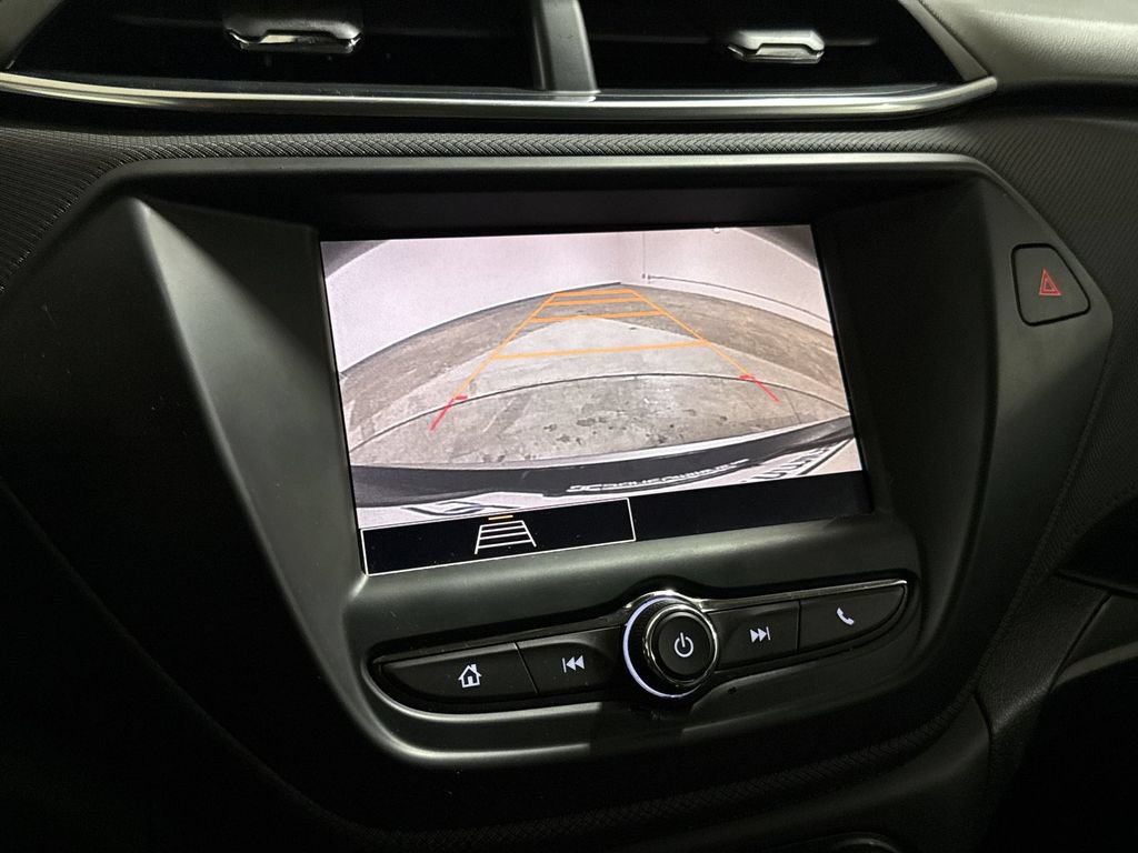 Used 2021 Chevrolet TrailBlazer LT FWD image 15