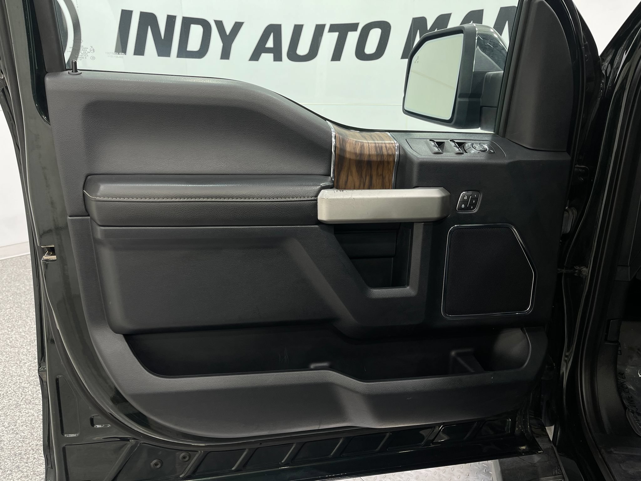 Used 2019 Ford F150 Lariat AWD/4WD image 15