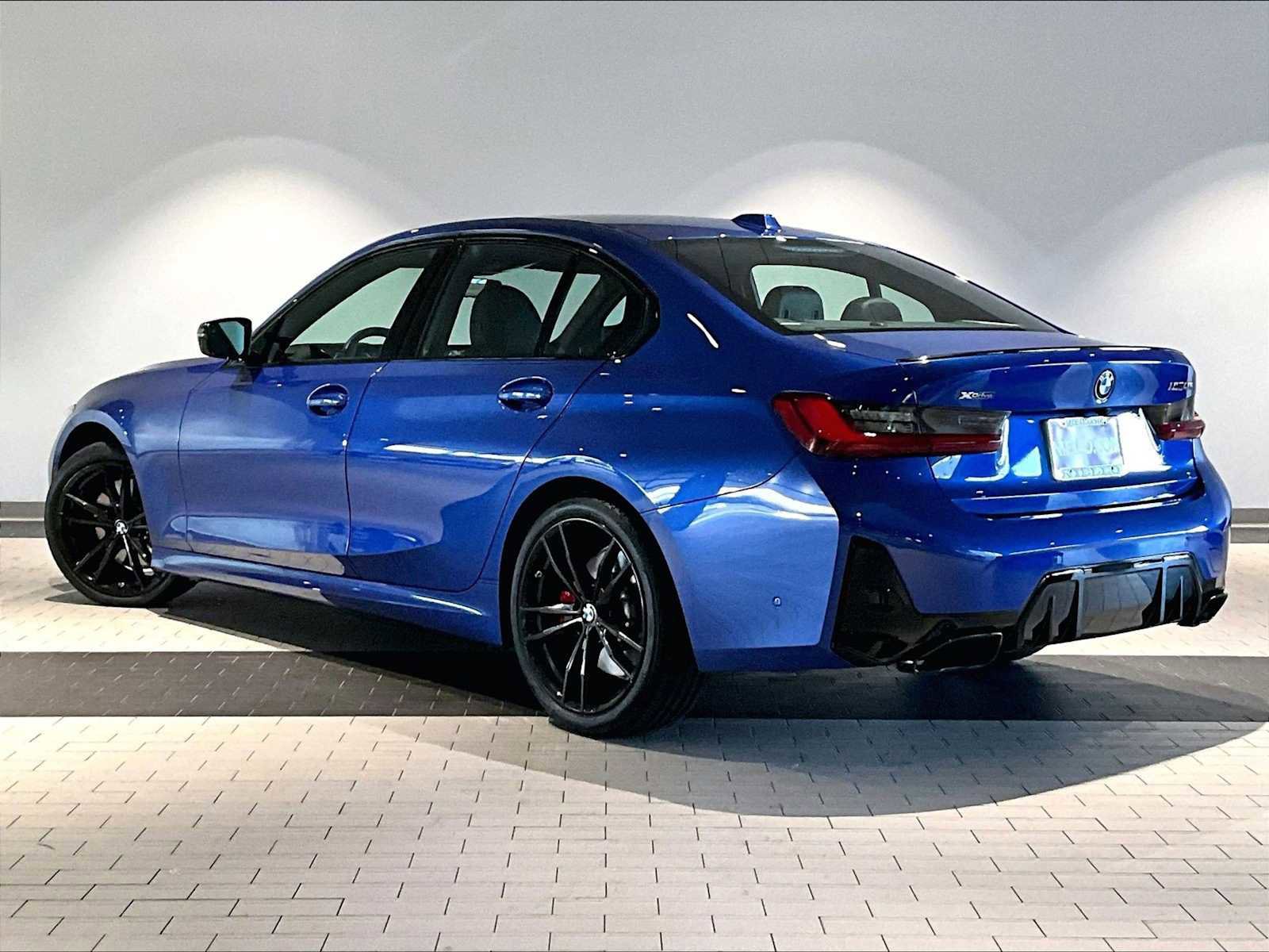 Used 2024 BMW M340i xDrive image 3