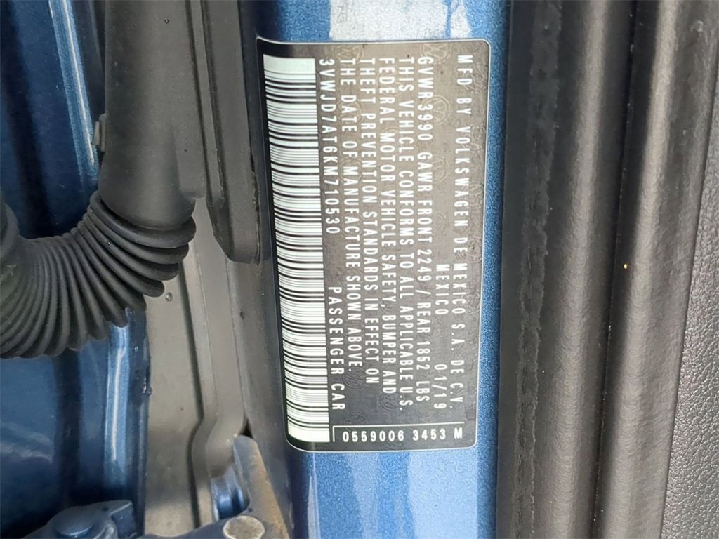 Used 2019 Volkswagen Beetle 2.0T SE image 31