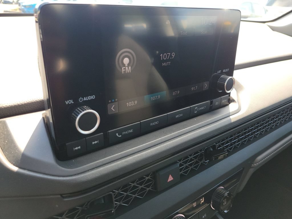 Used 2023 Honda Accord LX image 25
