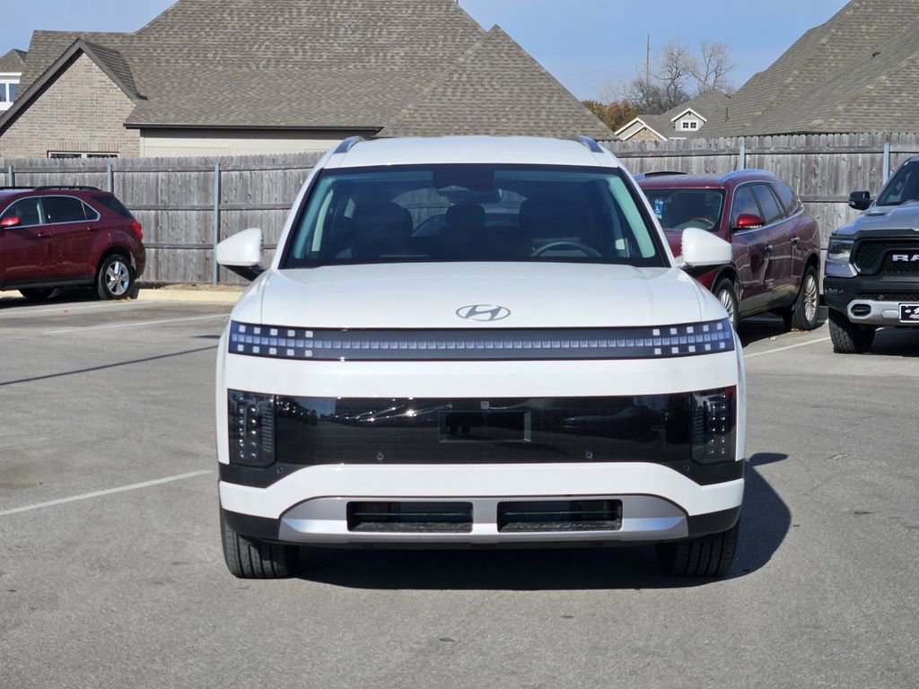 New 2026 Hyundai Ioniq 9 SE image 2