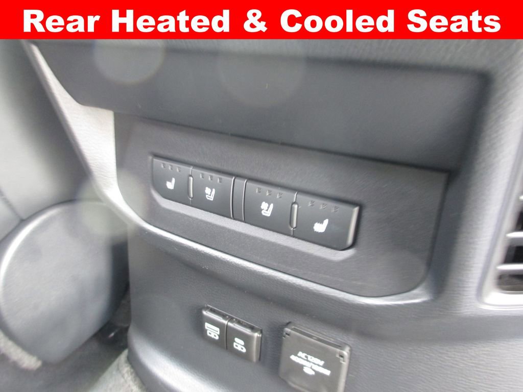 Used 2024 Toyota Tundra Platinum image 27