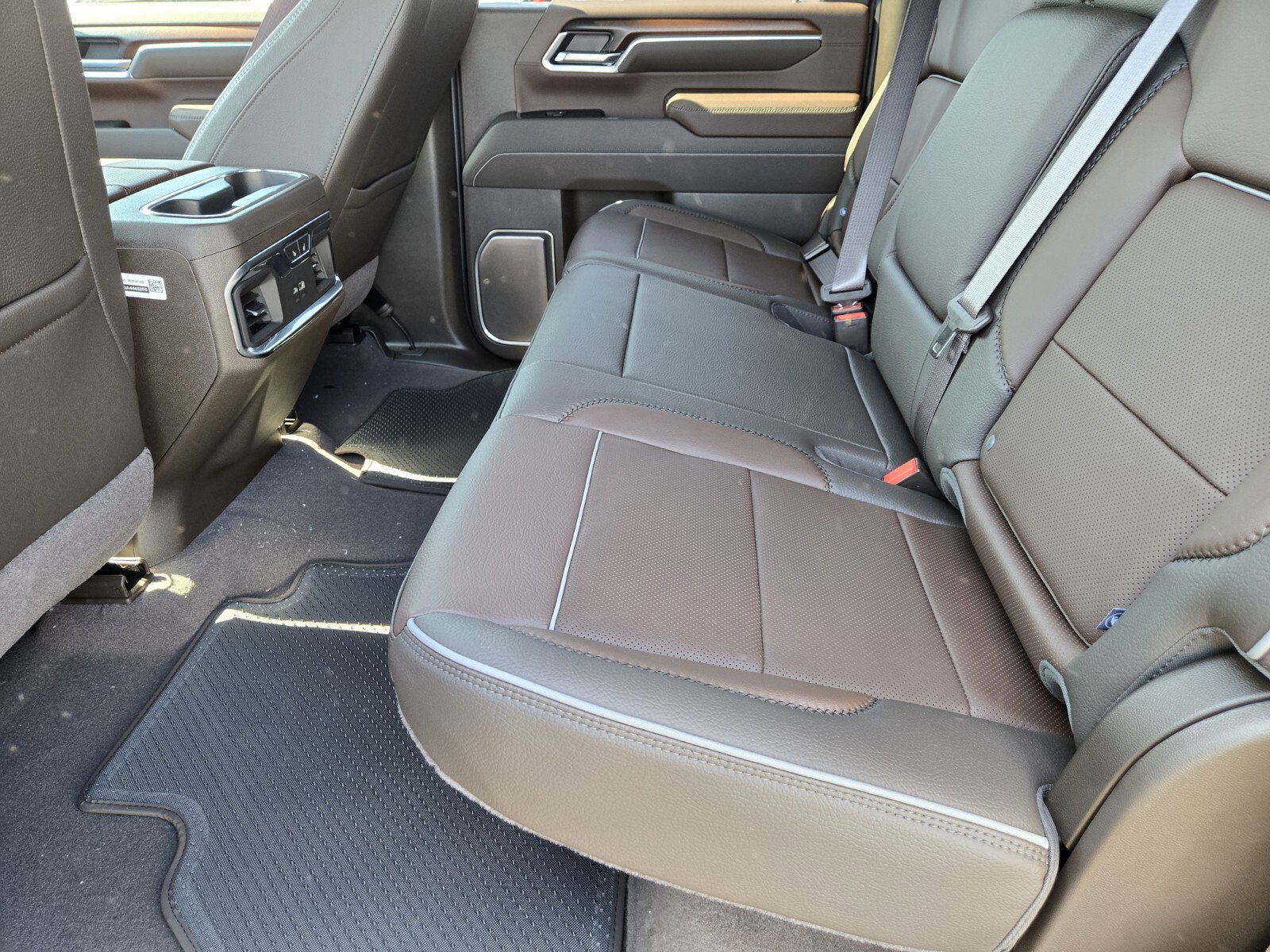 New 2025 GMC Sierra 2500 Denali w/ Denali Reserve Package image 8