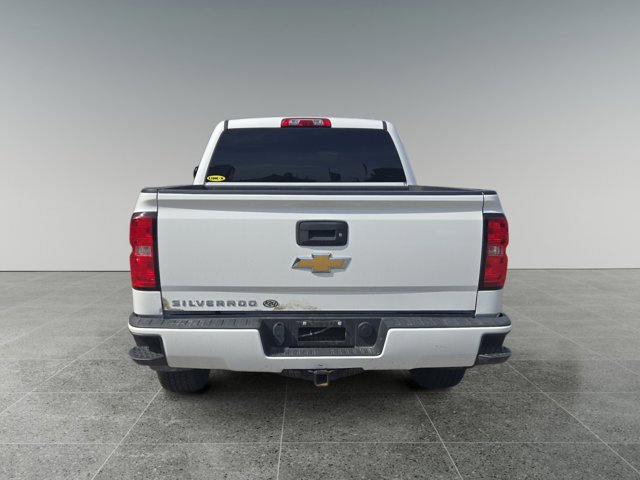 Used 2018 Chevrolet Silverado 1500 Custom w/ Custom Value Package AWD/4WD image 4
