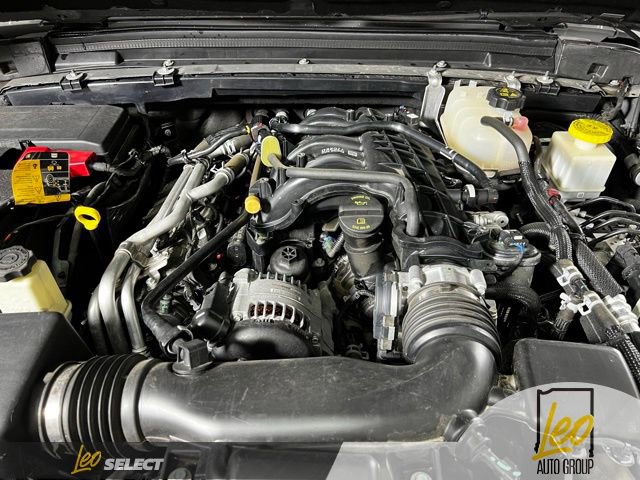 Used 2023 Jeep Gladiator Overland AWD/4WD image 10