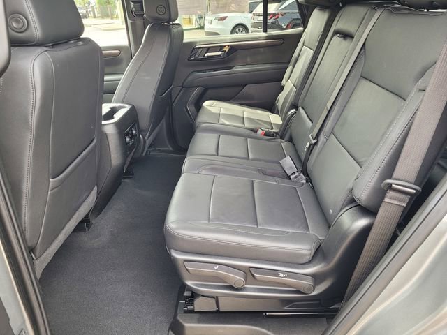 Used 2025 Chevrolet Tahoe LT image 8