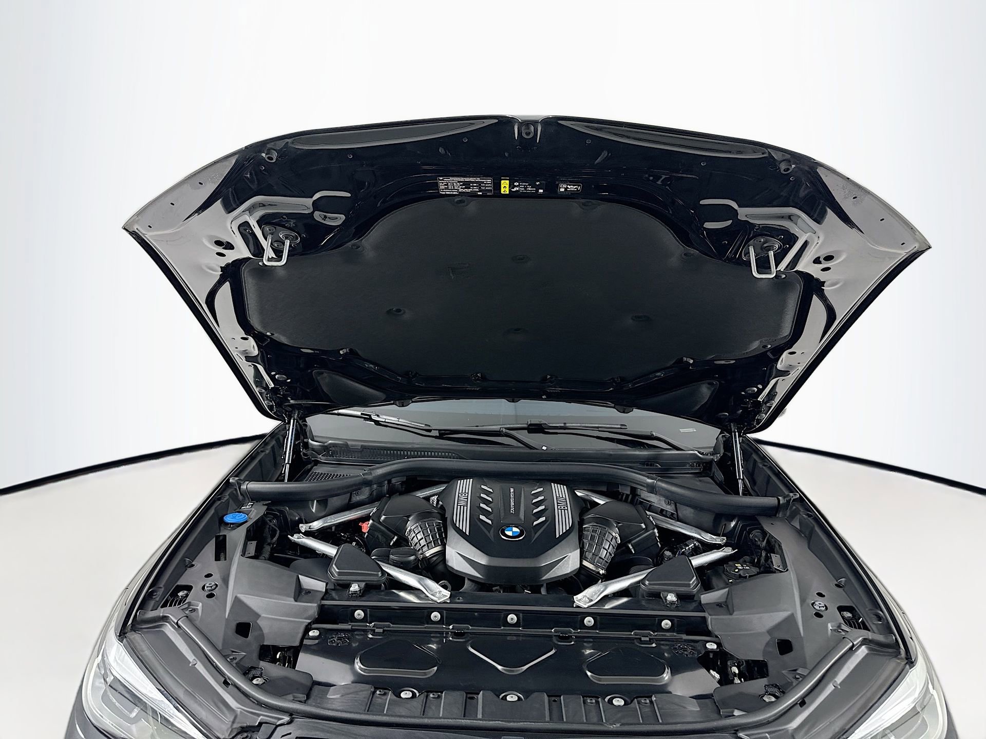 Used 2023 BMW X5 M50i w/ Executive Package image 34