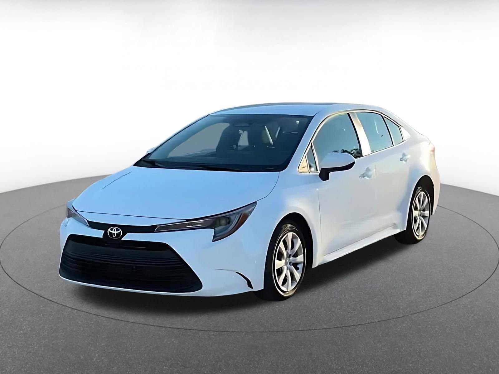 Used 2025 Toyota Corolla LE image 7