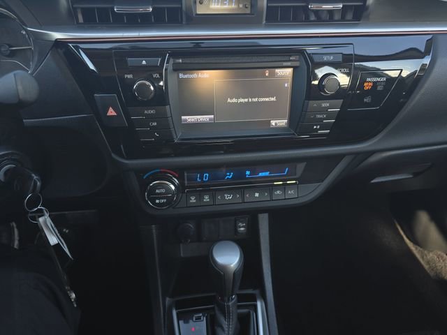 Used 2014 Toyota Corolla LE image 19