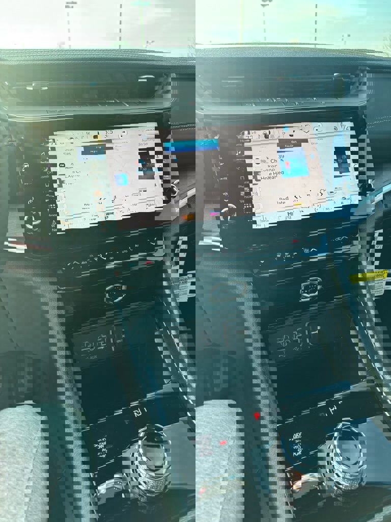 New 2026 Jeep Grand Cherokee Limited image 18