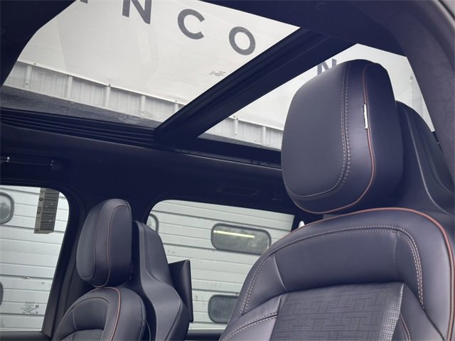 New 2025 Lincoln Navigator Black Label image 25