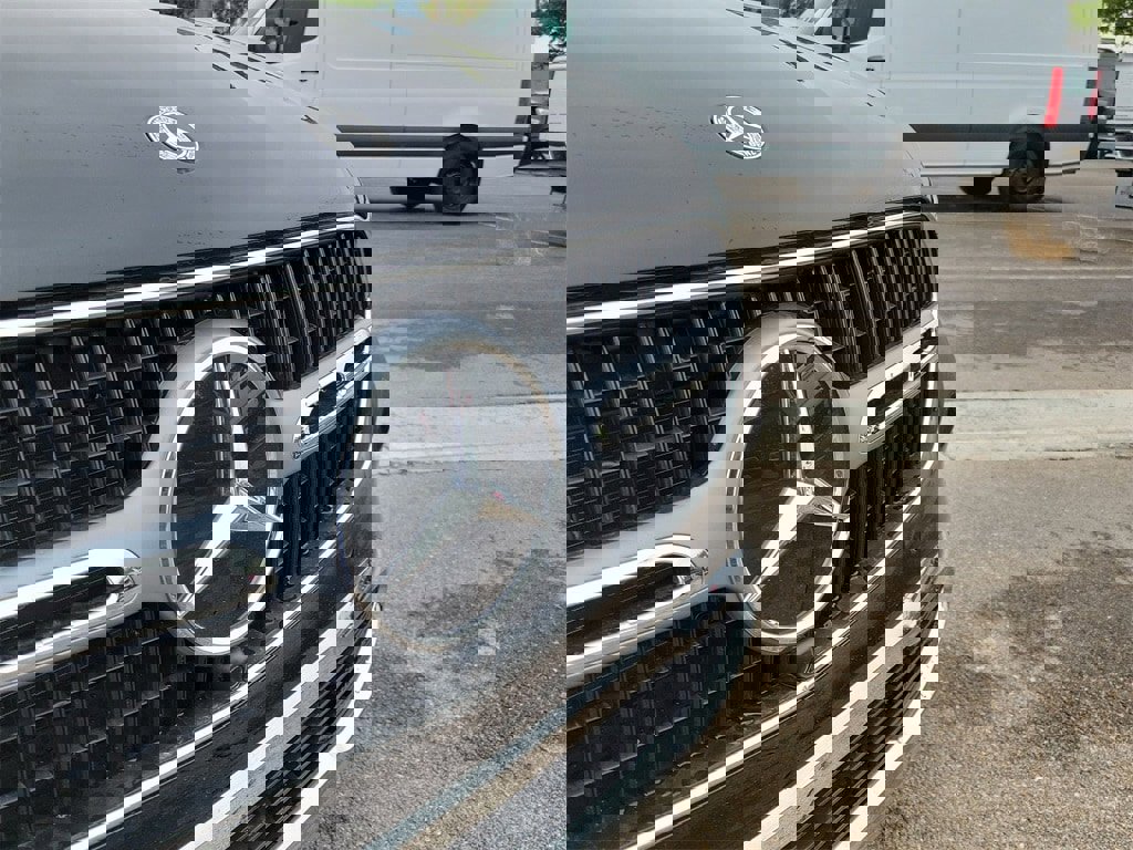 New 2025 Mercedes-Benz GLC 300 image 10