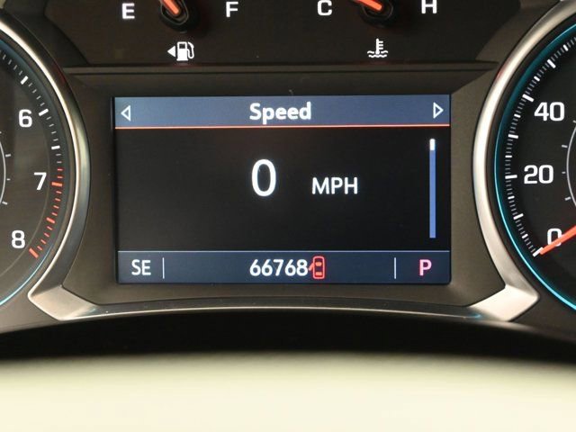 Used 2021 Chevrolet Traverse LT image 18