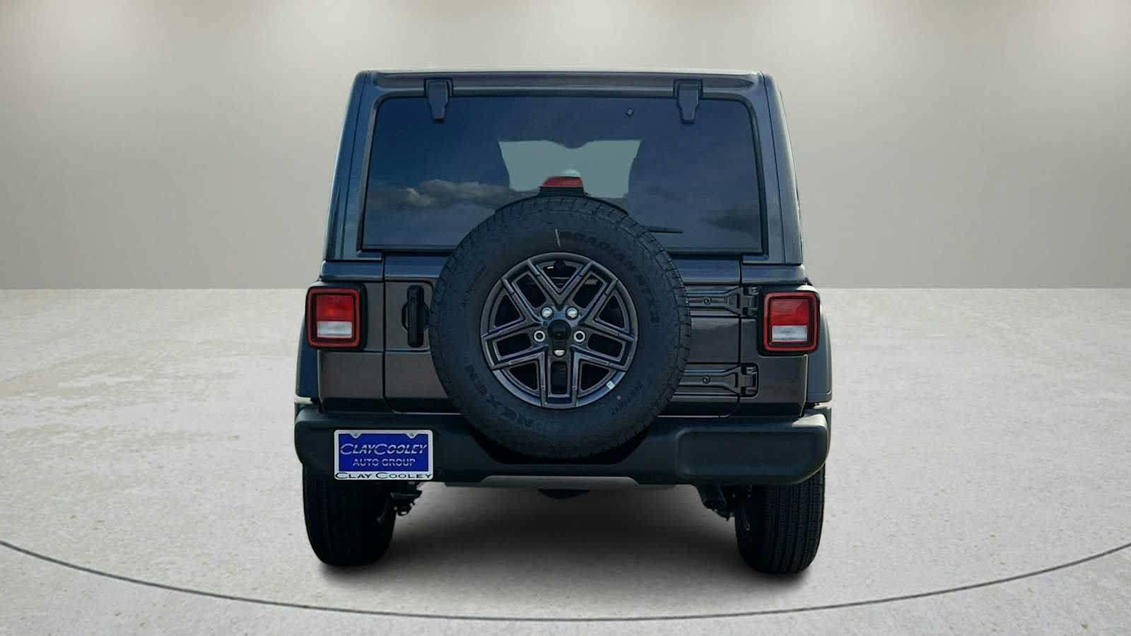 Used 2026 Jeep Wrangler Unlimited Sport AWD/4WD image 6